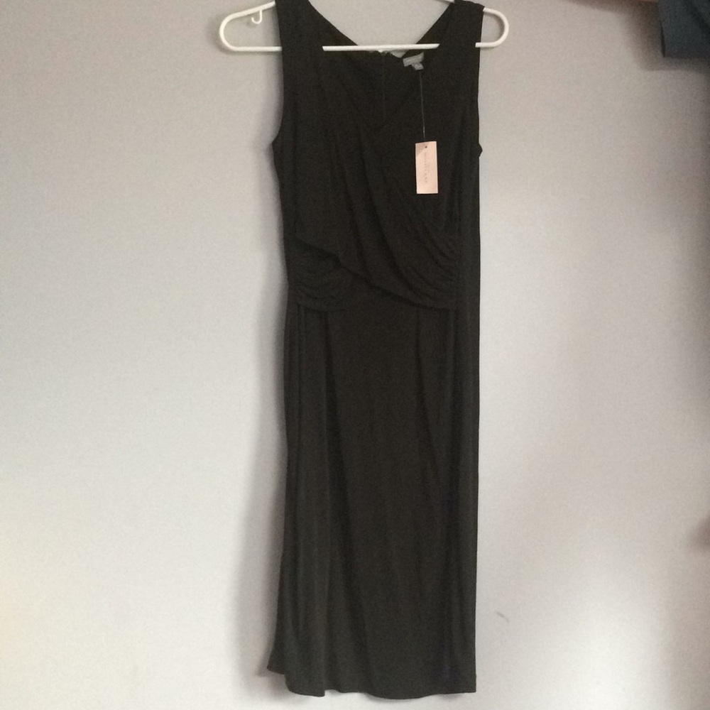 Ann Taylor! Black front crisscross design